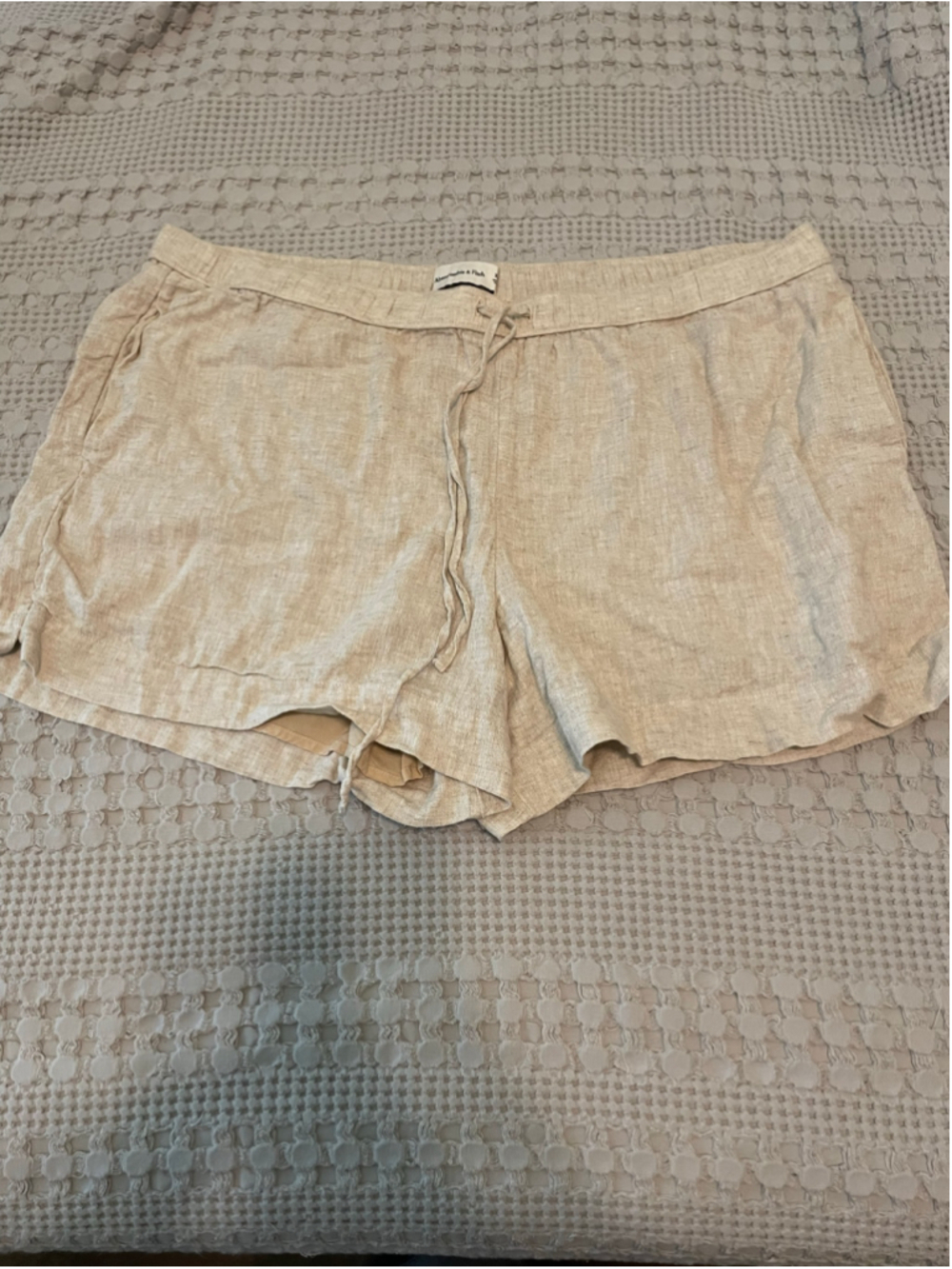 Women's Abercrombie & Fitch Linen Blend Shorts Beige XL quiet luxury